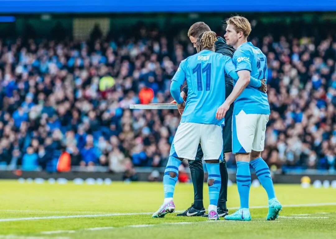 官方：格列兹曼荣膺2025金足奖