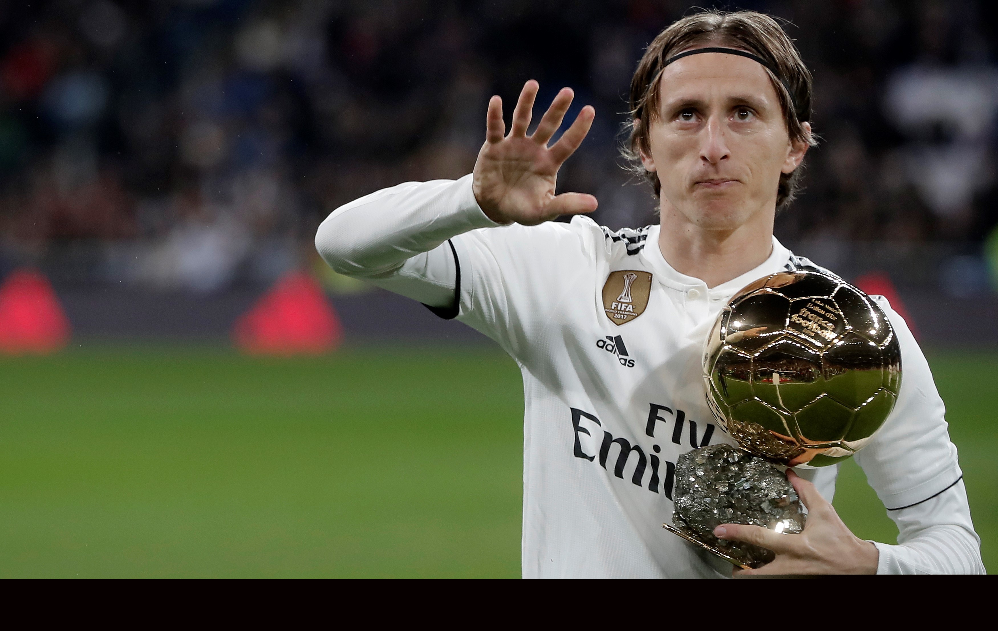 首发出战圣保利！诺伊尔追平伊梅尔并列德甲门将出场榜次席