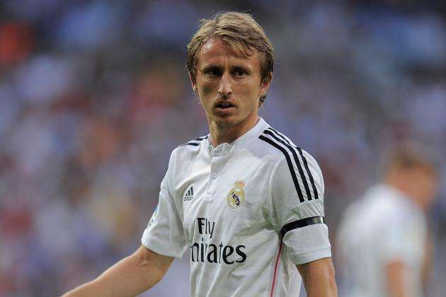 德拉富恩特：我们和皇马队医保持联系，赫伊森暂时不离队