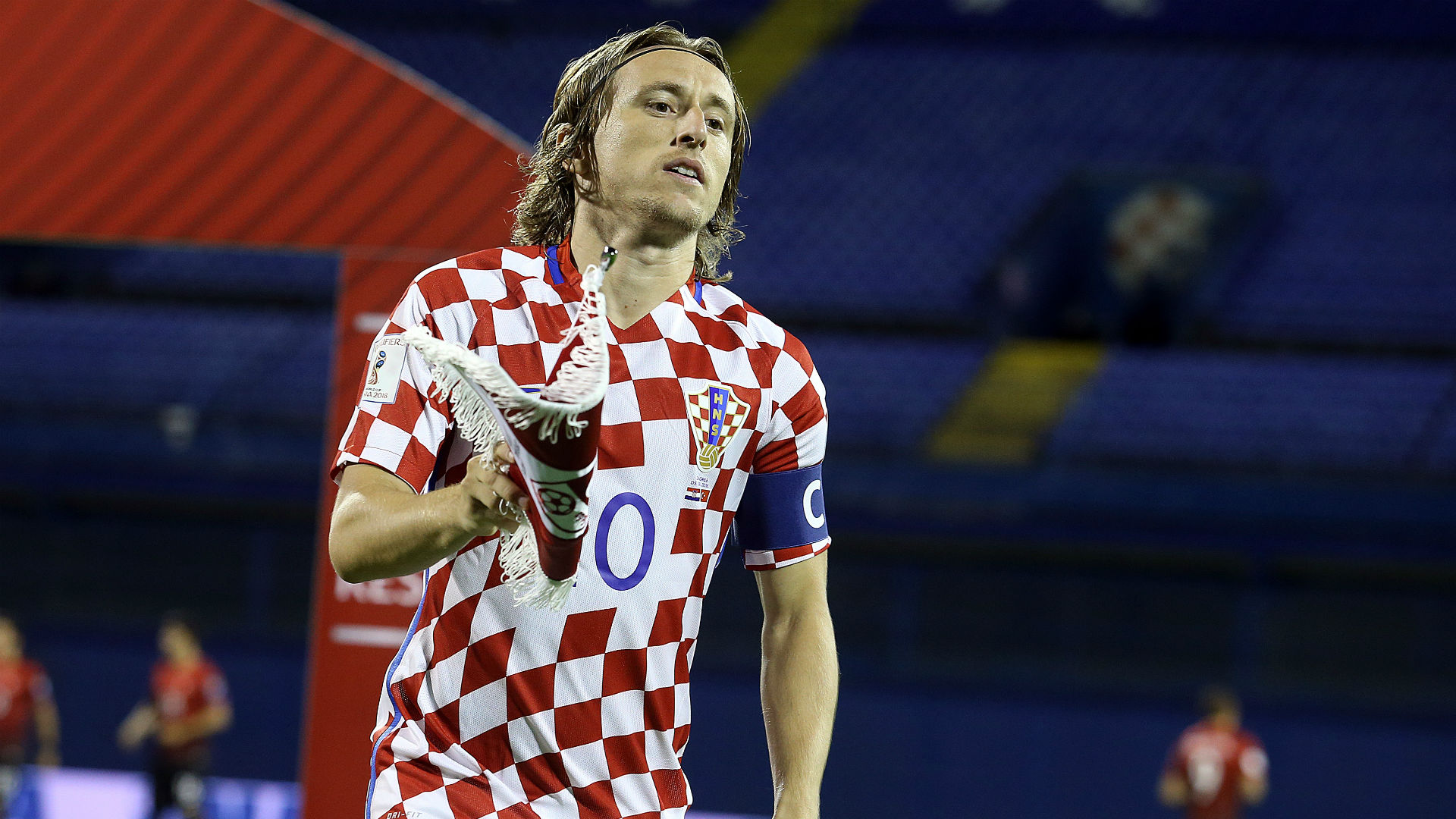 阿森纳成为第二支，在小组赛／联赛阶段10连胜的英伦球队