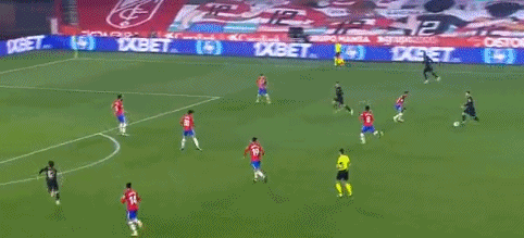 切尔西2-2卡拉巴赫，埃斯特旺、加纳乔破门，哈托失误送礼+送点