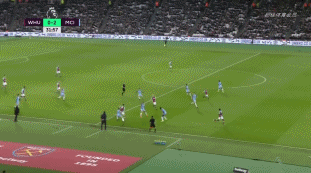 意媒：阿坎吉缺席国米训练，欧冠对阵利物浦出战成疑